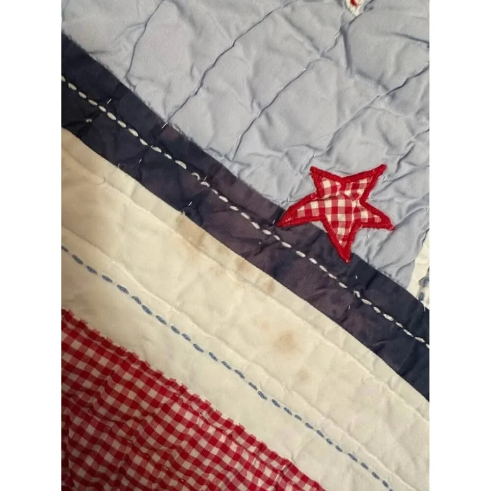 Pottery Barn Kids Twin Size Christmas Quilt And Sheet Set. Please See ALL Photos